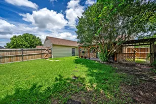 2813 Naples Dr, Garland, TX 75040 - Photo 27