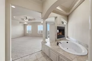 563 Rockingham Dr, Irving, TX 75063 - Photo 19