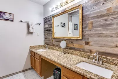 212 Casas Del Sur Street, Granbury, TX 76049 - Photo 11