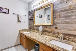 212 Casas Del Sur St, Granbury, TX 76049 - Photo 15