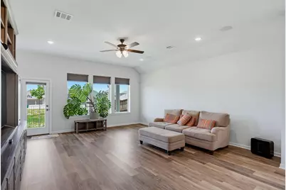 5329 Waterview Court, Haltom City, TX 76137 - Photo 17