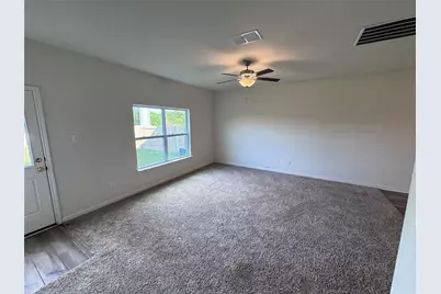 152 Banjo Trail, Newark, TX 76071 - Photo 13