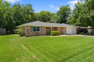 6204 Sayle St, Greenville, TX 75402 - Photo 1