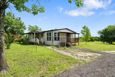 1006 S Telegraph Circle, Quinlan, TX 75474 - Photo 3