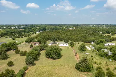 1006 S Telegraph Circle, Quinlan, TX 75474 - Photo 29