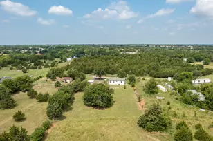 1006 S Telegraph Circle, Quinlan, TX 75474 - Photo 29