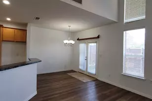 909 Avondale Ln, Plano, TX 75025 - Photo 5