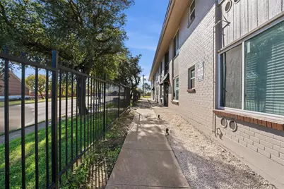 150 S Main Street, Euless, TX 76040 - Photo 25
