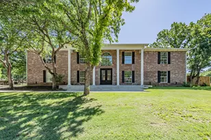 2815 Perkins Rd, Arlington, TX 76016 - Photo 1