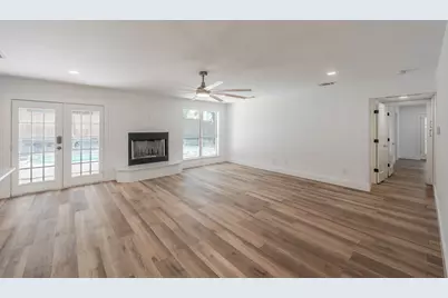 2815 Perkins Road, Arlington, TX 76016 - Photo 9
