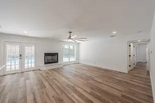 2815 Perkins Rd, Arlington, TX 76016 - Photo 9