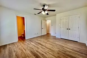 525 W Lloyd St, Krum, TX 76249 - Photo 7