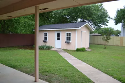 525 W Lloyd Street, Krum, TX 76249 - Photo 29