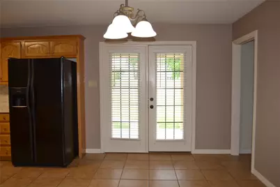 525 W Lloyd Street, Krum, TX 76249 - Photo 9