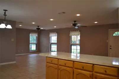 525 W Lloyd Street, Krum, TX 76249 - Photo 7