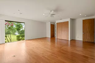 4301 Briarhaven Rd, Fort Worth, TX 76109 - Photo 25