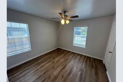 10638 Newcombe Drive, Dallas, TX 75228 - Photo 15