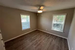 12904 Mitchell Dr, Balch Springs, TX 75180 - Photo 11