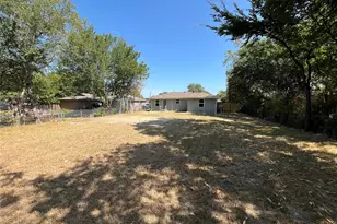 12904 Mitchell Dr, Balch Springs, TX 75180 - Photo 19