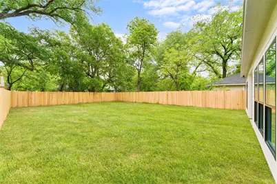 2312 Stoneman Street, Dallas, TX 75215 - Photo 25