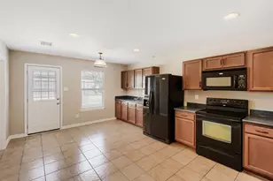 1216 Haley Ln, Burleson, TX 76028 - Photo 11