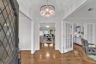 9511 Robin Meadow Drive, Dallas, TX 75243 - Photo 5