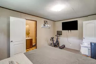 2708 Frontier Trail, Granbury, TX 76048 - Photo 17