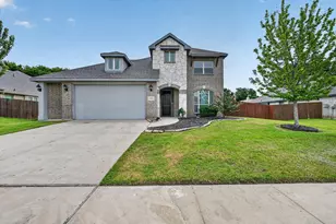 1908 Sunflower Dr, Glenn Heights, TX 75154 - Photo 1