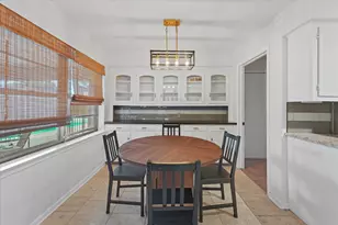 1426 Lexington Dr, Garland, TX 75041 - Photo 5