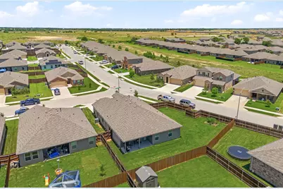 601 Emmons Creek Street, Justin, TX 76247 - Photo 27
