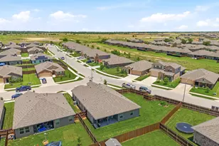 601 Emmons Crk St, Justin, TX 76247 - Photo 27
