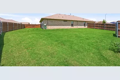 601 Emmons Creek Street, Justin, TX 76247 - Photo 25