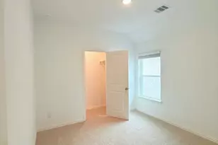 5328 Springlake Pkwy, Haltom City, TX 76117 - Photo 15