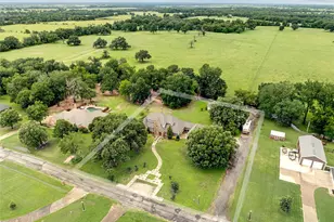 912 Walnut Creek Dr, Fairfield, TX 75840 - Photo 3