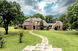 912 Walnut Creek Dr, Fairfield, TX 75840 - Photo 1