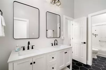 905 Rolling Meadows Court, Allen, TX 75013 - Photo 11