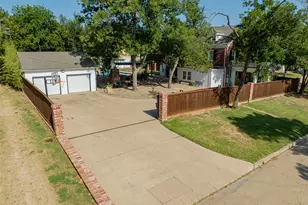 1002 E Lindsey St, Breckenridge, TX 76424 - Photo 39