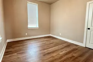 1008 Halsell St, Bridgeport, TX 76426 - Photo 9