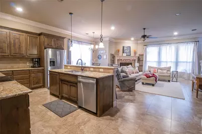 813 Acadia Court, Tolar, TX 76476 - Photo 3