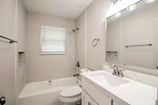 327 W McKinney St, Pilot Point, TX 76258 - Photo 15