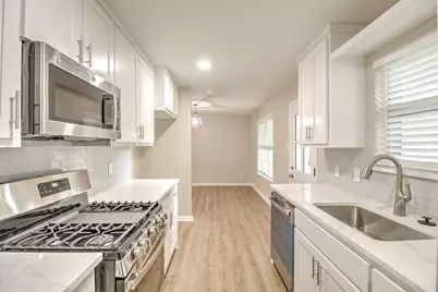 327 W McKinney Street, Pilot Point, TX 76258 - Photo 13