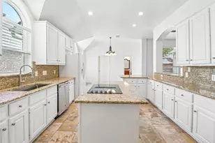 6868 Baird Dr, Plano, TX 75024 - Photo 9