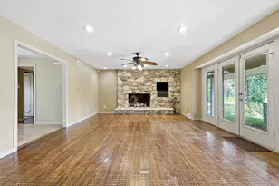610 S Manus Dr, Dallas, TX 75224 - Photo 15