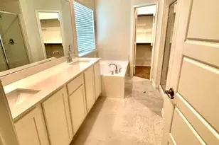 3628 Walnut Rdg Dr, Grand Prairie, TX 76065 - Photo 15