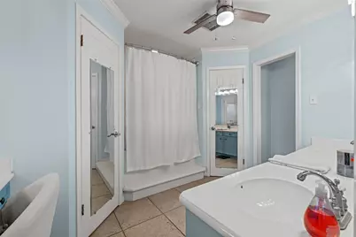 9913 Burgundy Lane, Woodway, TX 76712 - Photo 21