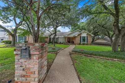 9913 Burgundy Lane, Woodway, TX 76712 - Photo 3
