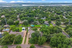 9913 Burgundy Ln, Woodway, TX 76712 - Photo 31