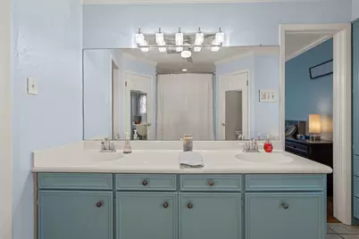 9913 Burgundy Lane, Woodway, TX 76712 - Photo 17