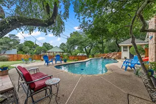 9913 Burgundy Ln, Woodway, TX 76712 - Photo 25