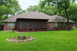 8803 Hampton South Ct, Granbury, TX 76049 - Photo 35